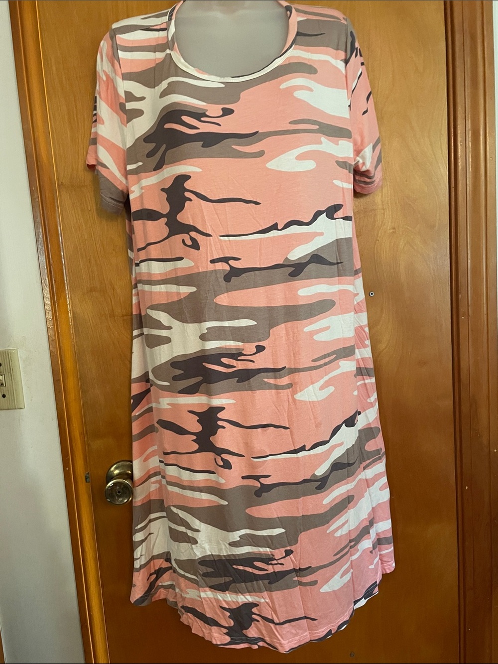 Women's Pink Camo Midi Dress - Casual Scoop Neck